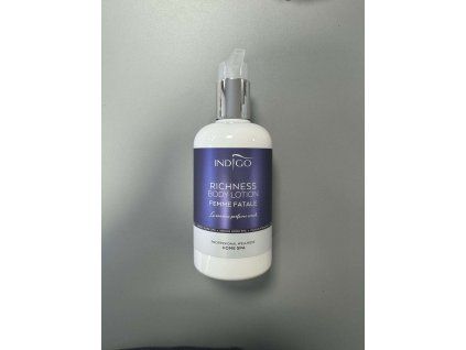 Egyéb márka -- Femme Fatale Testápoló 300ml