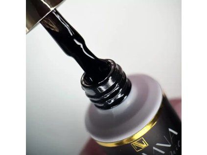 iconic002 nailvana gel lack.jpg