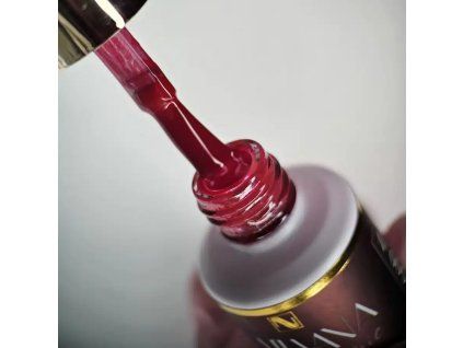 iconic005 nailvana gel lack.jpg