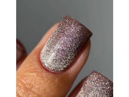 Dark Gel Polish Night Cat Eye 04 600x600 (1)