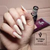 Master Gel w kolorze Cover Blush 05 i Top Mirage Red od @victoriavynn ❤️. Pod innym kątem mieni (1)